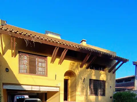 Casa en Venta de 5 dormitorios