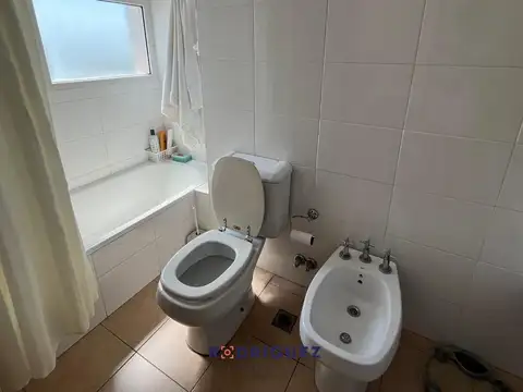 Departamento 4 ambientes con 3 baños
