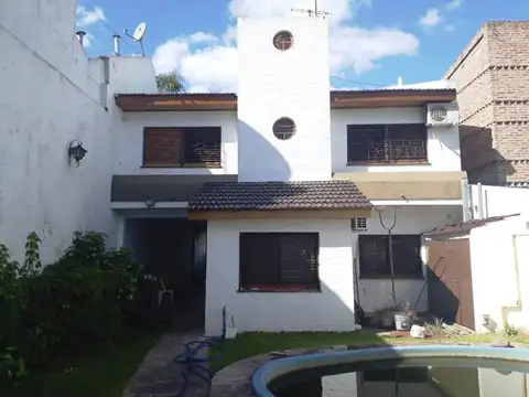 Casa en Venta en El Palomar, USD 240.000