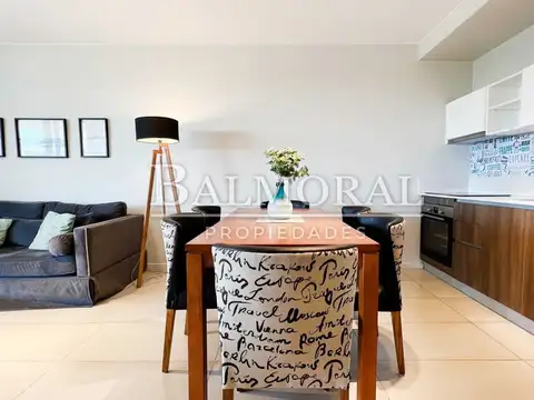 Av. Bunge 100, Piso 7