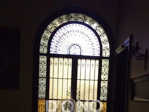 Casa 7 ambientes con 4 baños