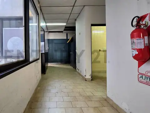 Av Independecia 4300, Piso 0