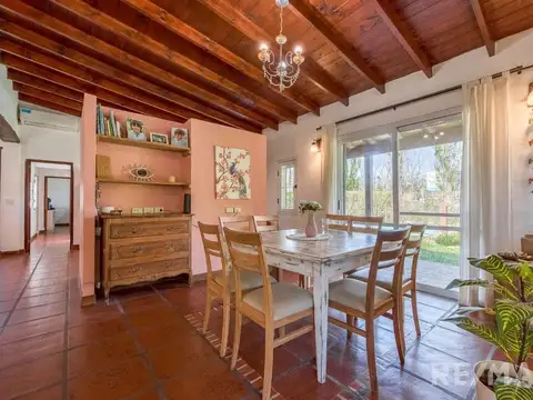 Casa en Venta con 1 cochera