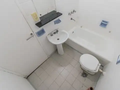 Venta. Departamento monoambiente. Apto crédito. Constitución.