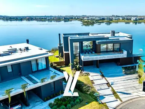 Casa en Venta Barrio Marinas, Puertos del Lago