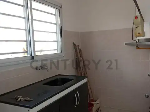 VENTA CASA 4 AMBIENTES