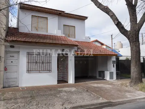 CASA EN VENTA - 4 AMBIENTES + DEPARTAMENTO - VILLA ADELINA