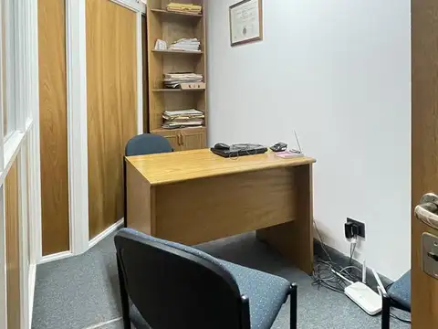 Oficina en Venta al Este