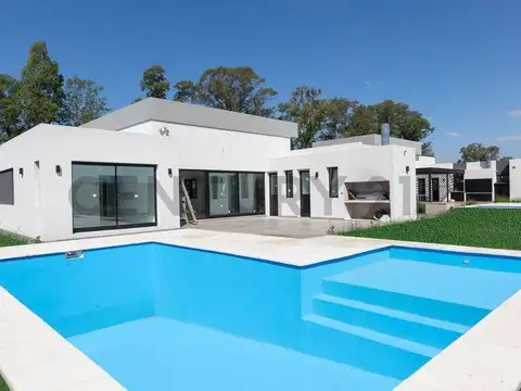 CASA DE 4 AMBIENTES EN BARRIO NORTE, GENERAL RODRÍGUEZ