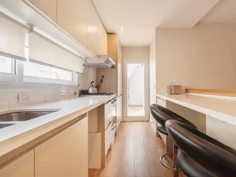 Depto Tipo Casa 4 ambientes con 2 baños