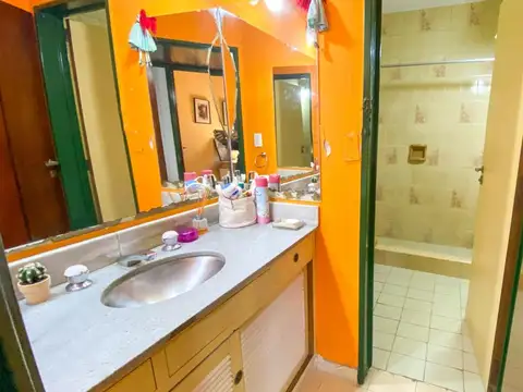 Casa en Venta en Adrogue, USD 135.000