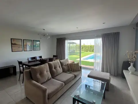 Casa en Venta en San Sebastian, USD 260.000