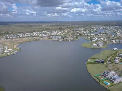 Barrio Costas - Casa en venta