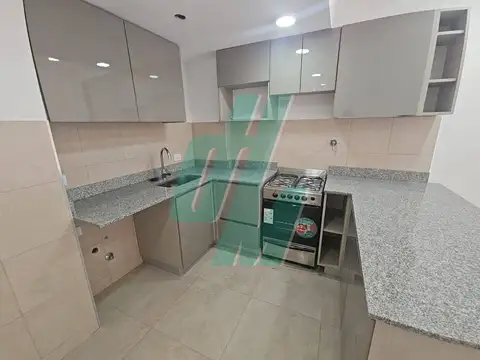 Departamento en Alquiler en Villa Pueyrredon, $ 650.000