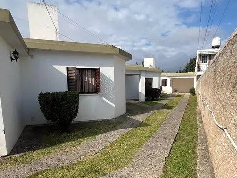 VENTA 4 DPTOS.AMOBLADOS. ALTA GRACIA. CENTRO