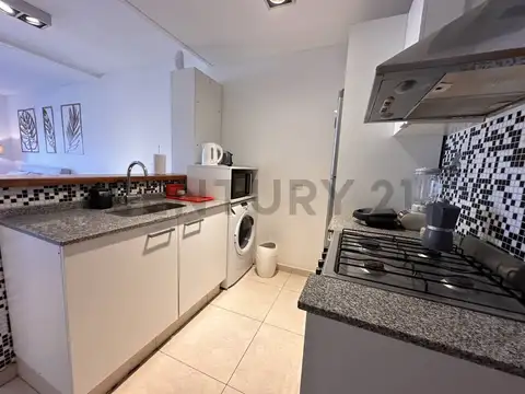 Av. Gutiérrez 4000, Piso 0