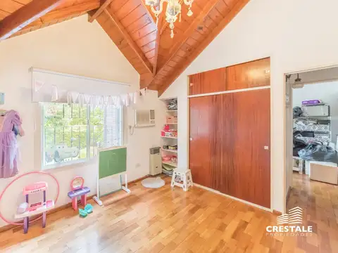 Casa 5 ambientes con 2 baños