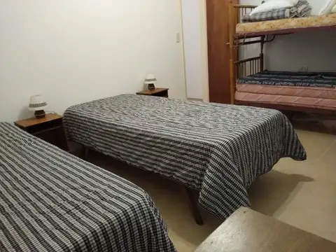 Casa en Alquiler Temporal con 1 cochera