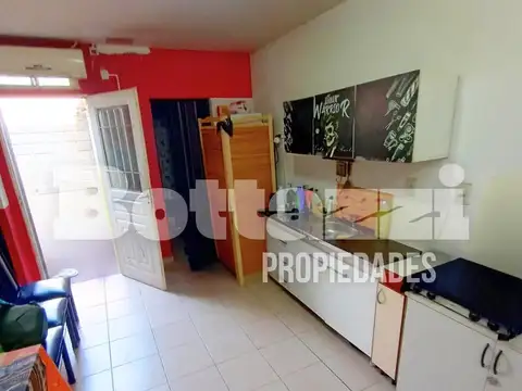 Depto Tipo Casa en Venta en Remedios de Escalada, USD 35.000