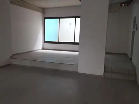 Francia 800 - Local Comercial