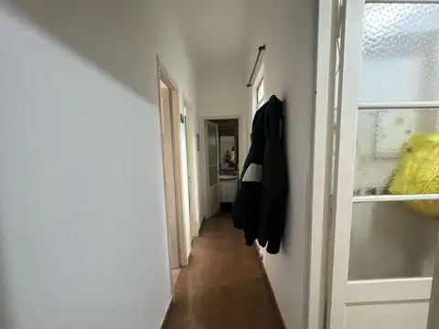 Timoteo Gordillo 1700, Piso 1