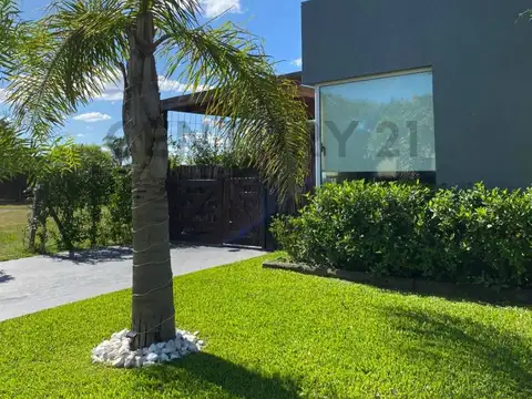 Casa en Venta en Pilar del Este - San Ramon, USD 215.000