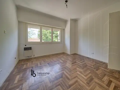 Depto Tipo Casa en Venta 50 años