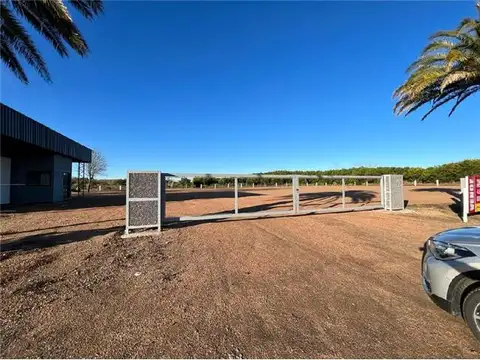 Galpon en Venta 85  mts Frente