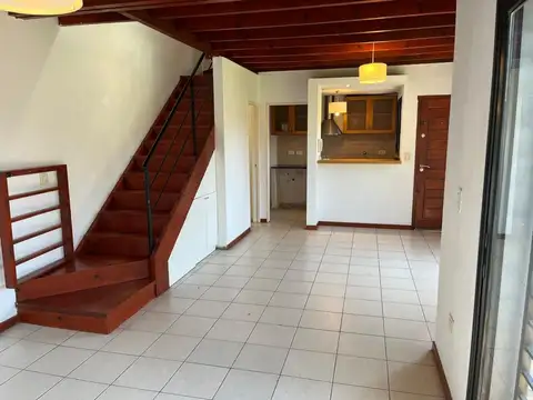 516 entre 19 y 21 2400