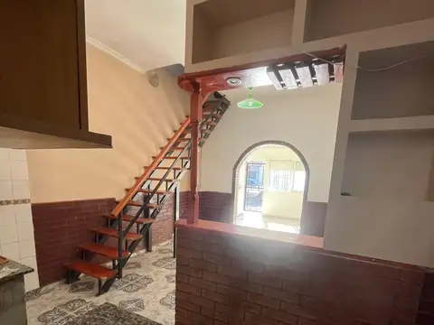 Depto Tipo Casa en Alquiler en Ciudad Madero, $ 650.000
