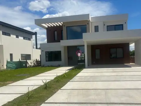 Casa  en Venta en Chateau Pilar, Pilar, G.B.A. Zona Norte