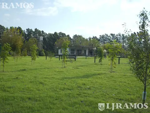 Quinta en Venta con 2 cocheras