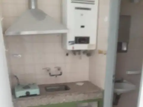 ALQUILER - EXCELENTE LOCAL COMERCIAL EN EL BAJO NEUQUINO