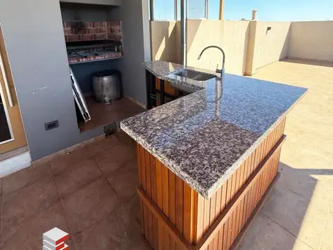 Departamento en Alquiler con 1 cocheras