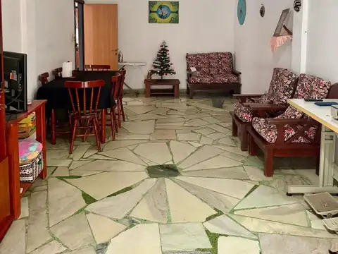 VENTA DE DEPOSITO CON VIVIENDA EN RAMOS MEJIA