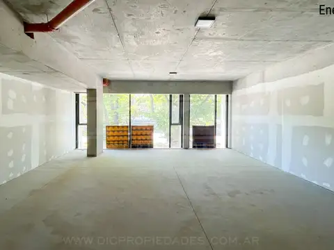 Local en Alquiler en Olivos Maipu/Uzal, USD 3.100