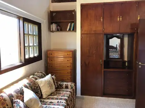 Casa 3 ambientes con 2 baños