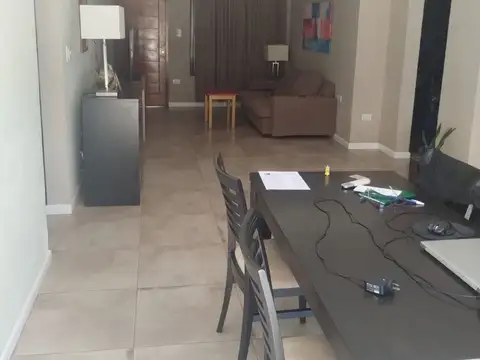 VENTA CASA FLORENCIO VARELA