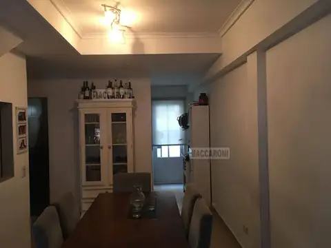 CAAGUAZU 7100, Piso 1º