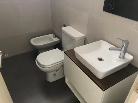 HERMOSO DEPARTAMENTO 1 AMBIENTE MODERNO - CON BALCÓN Y PARRILLA PROPIA