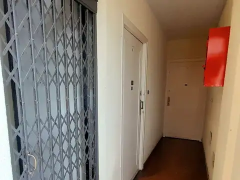 Departamento en Venta en La Lucila, USD 145.000