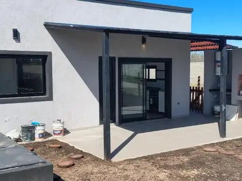 Casa en Venta en Laguna Azul, USD 105.000