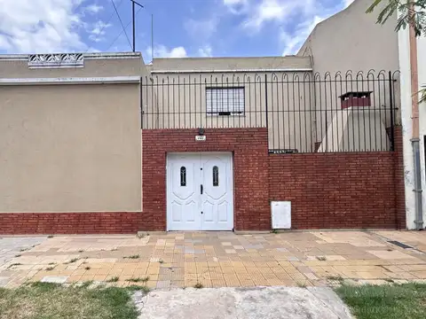 Luis Maria Drago al 2300