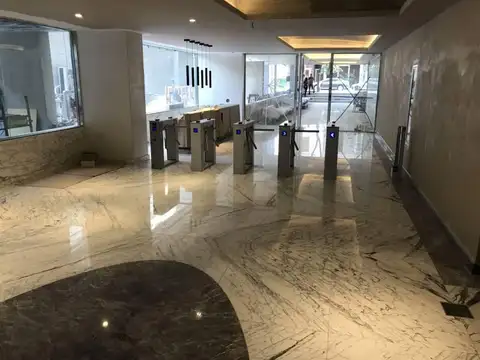 ALQUILER OFICINA en Libertador y Sucre - Edificio Liberateur - Belgrano