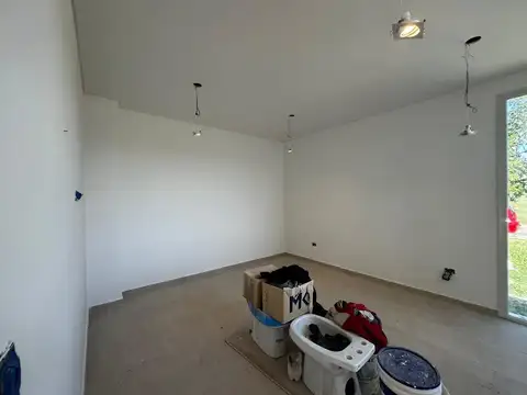 Casa en Venta en Pilar del Este - Santa Lucia, USD 220.000