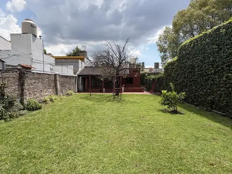 LIBERTAD al 5700 e/ ALMEYRA Y POSADAS