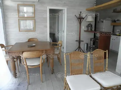 Venta casa 7 dormitorios. Punta Piedras, Manantiales