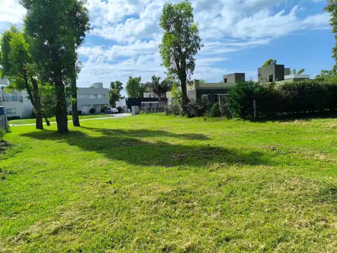 Terreno en Barrio Privado Alvarez del Bosque
