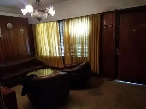 Casa en Venta en Caseros, USD 130.000