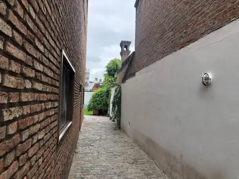 Casa 5 ambientes con 4 baños